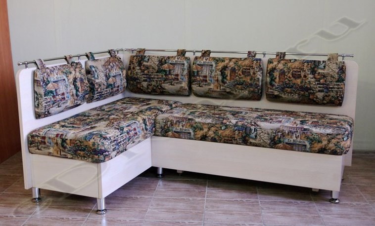 Кухонный угловой диван Сюрприз