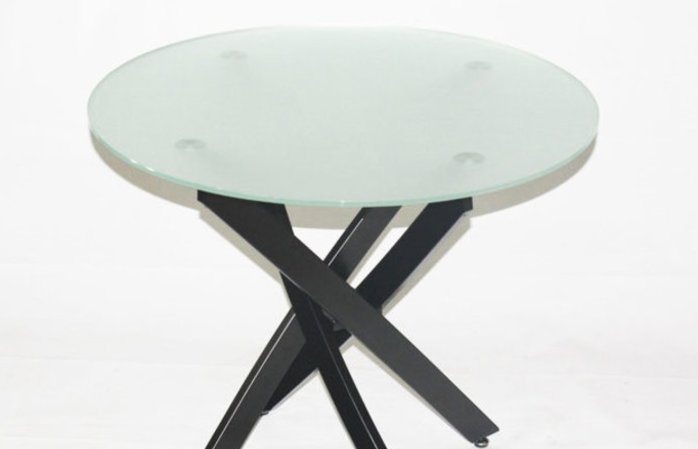 Стеклянный кухонный стол Рим 18 (матовый на черных ножках)